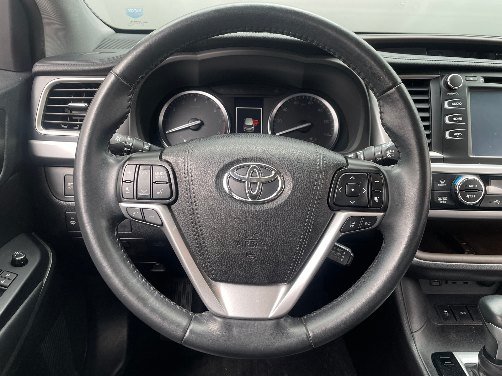 Thumbnail: 2019 Toyota Highlander - 4