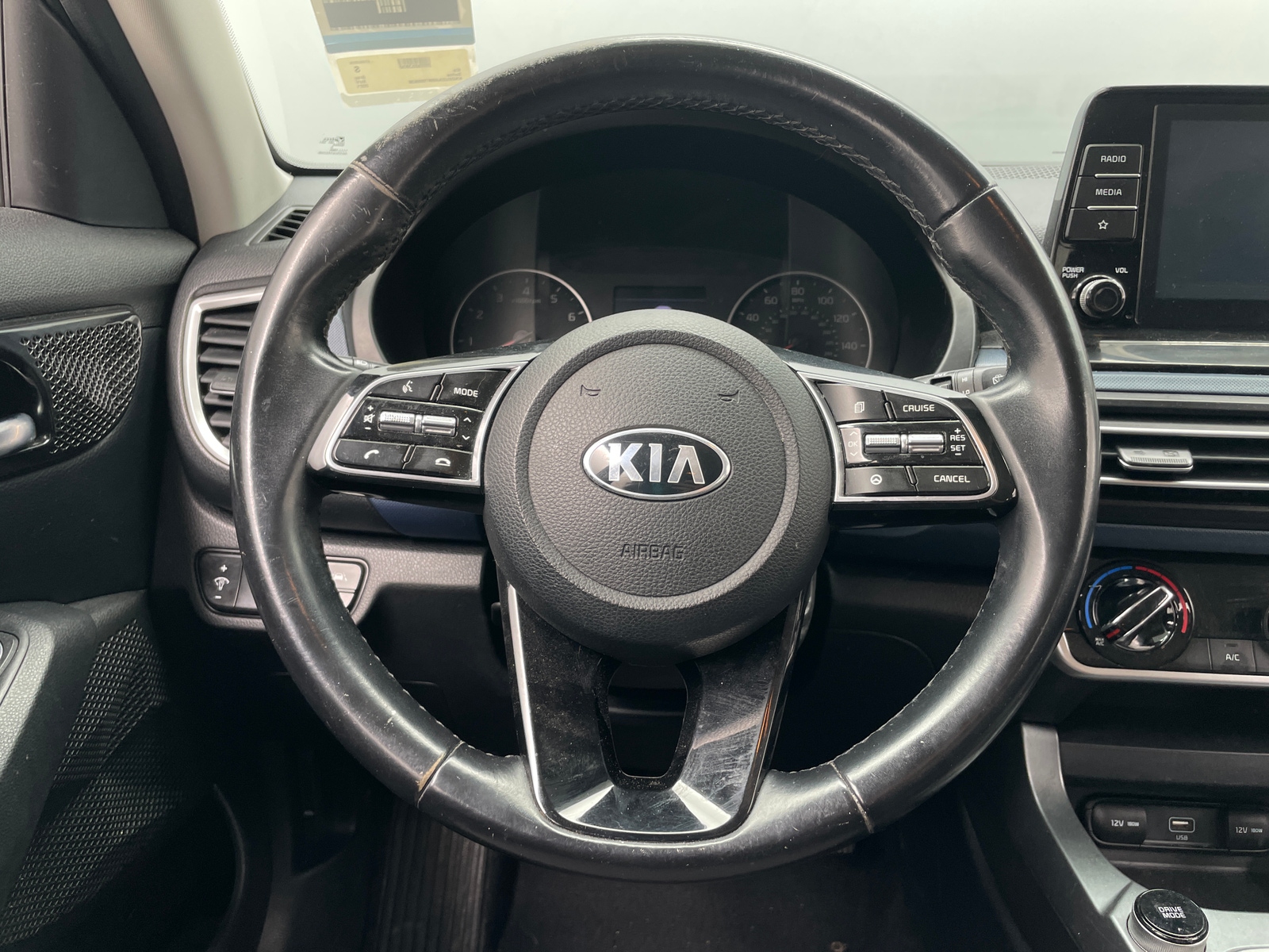 Thumbnail: 2021 Kia Seltos - 4