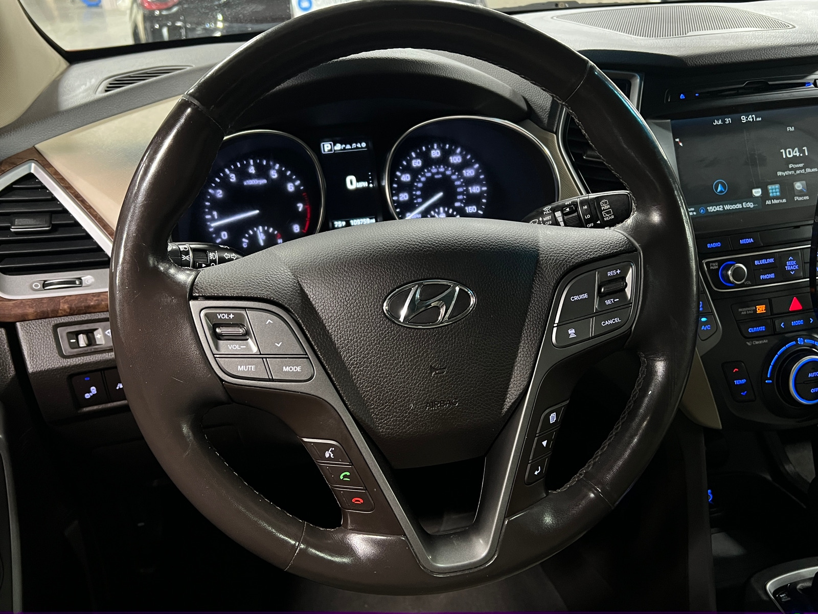 Thumbnail: 2017 Hyundai Santa Fe - 4
