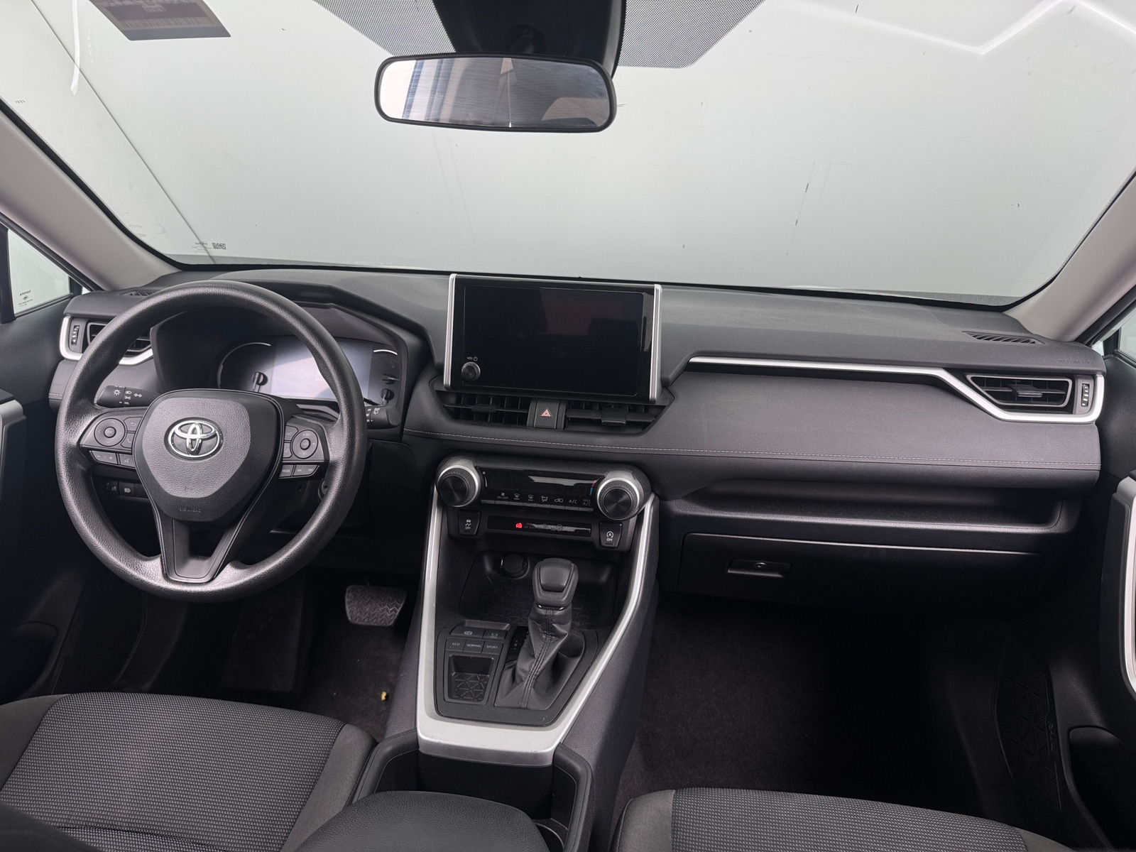 Thumbnail: 2025 Toyota RAV4 - 3