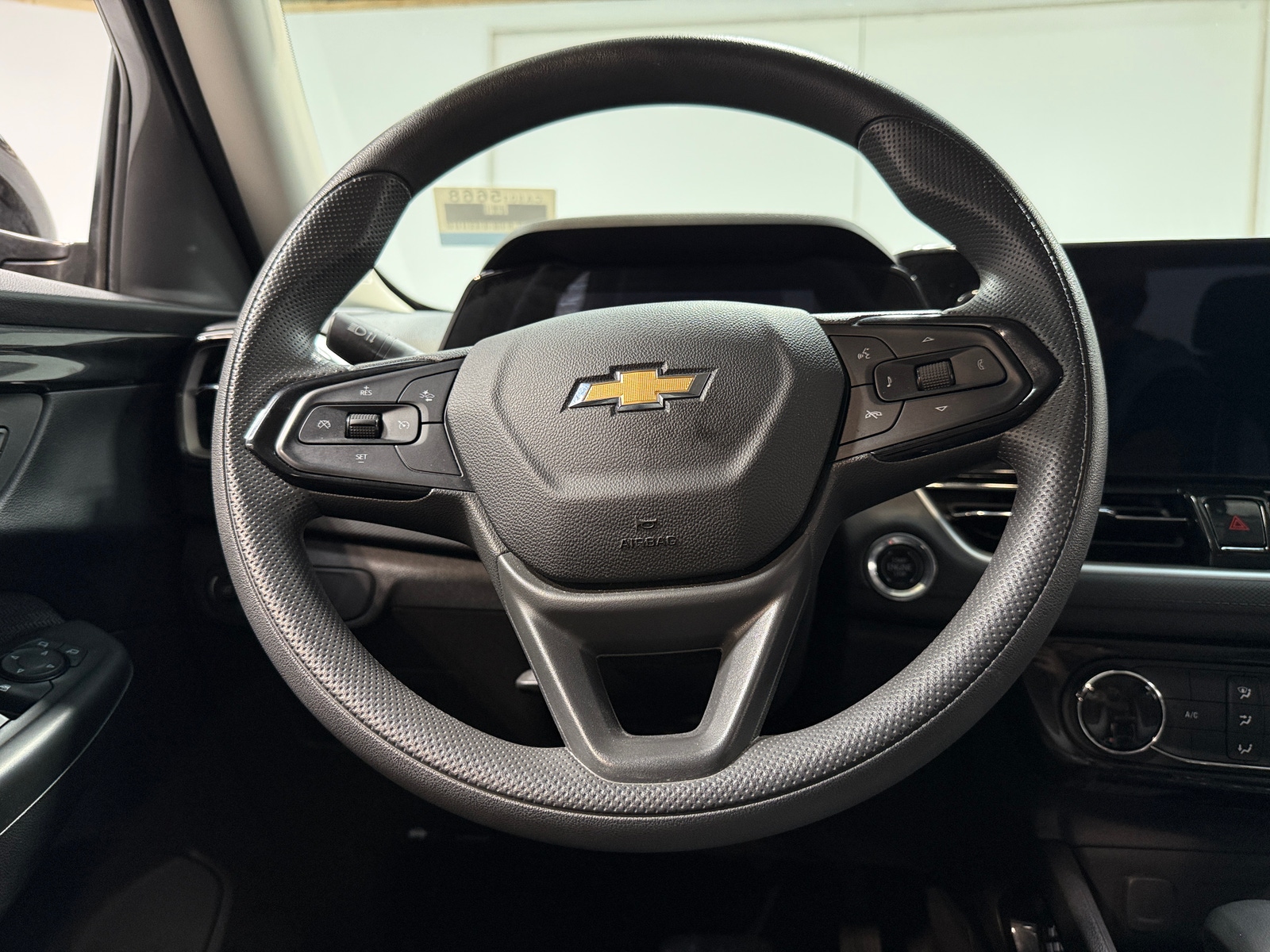 Thumbnail: 2025 Chevrolet TrailBlazer - 5