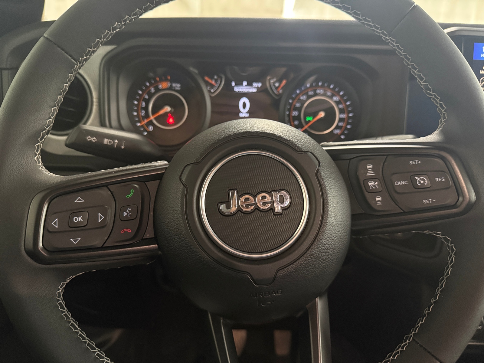 Thumbnail: 2025 Jeep Wrangler - 5