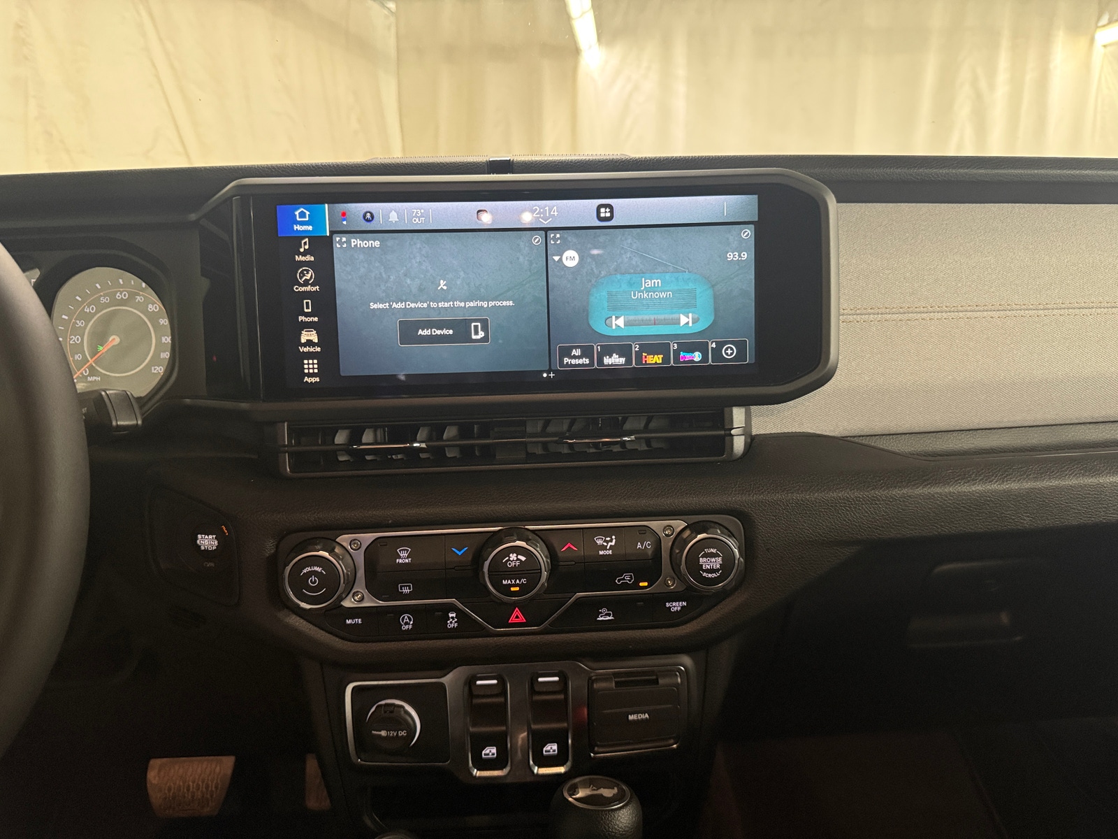 Thumbnail: 2025 Jeep Wrangler - 4