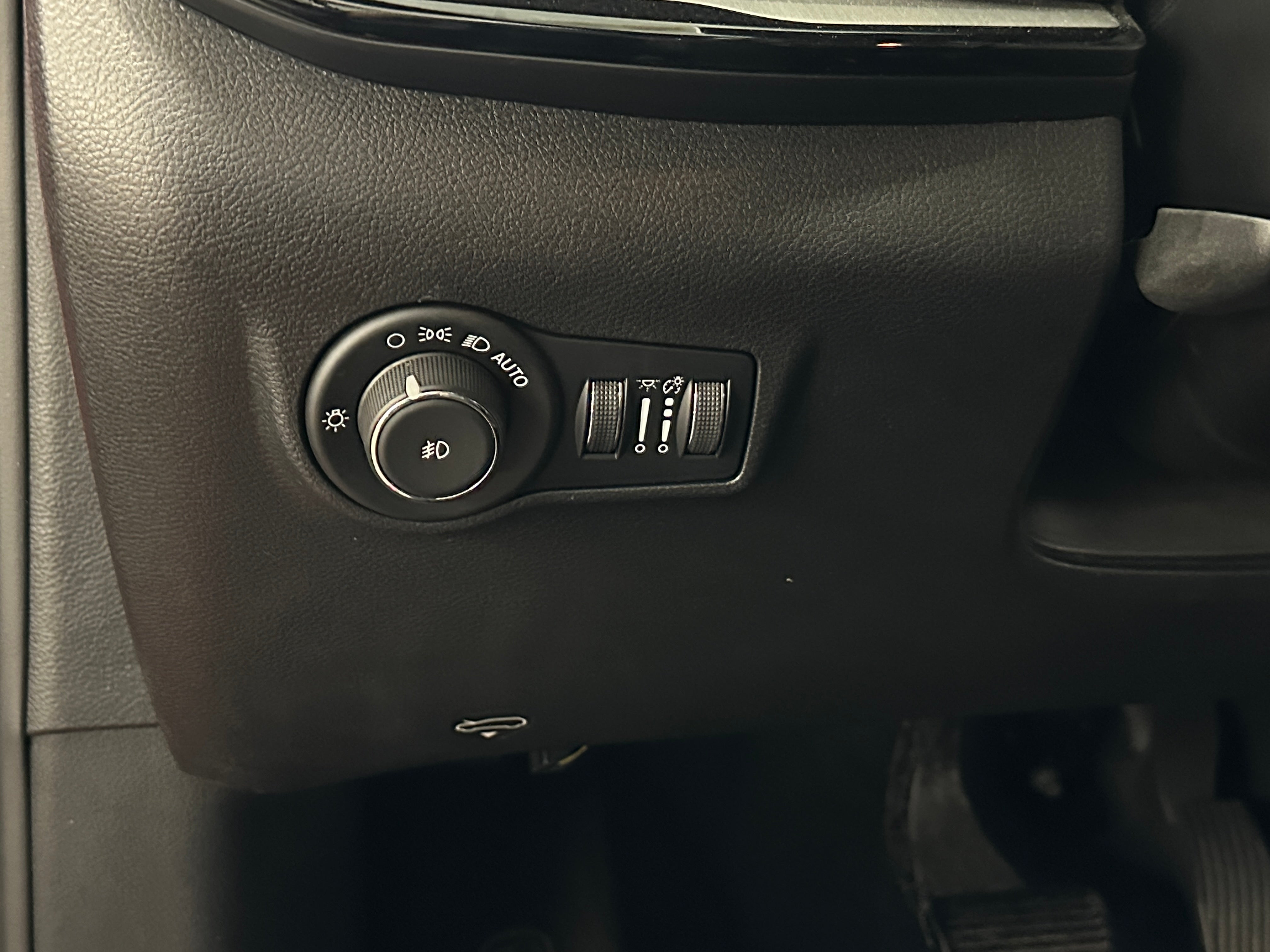 2025 Jeep Compass Trailhawk - Photo 3
