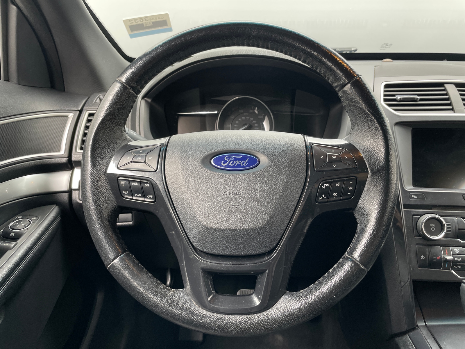 Thumbnail: 2017 Ford Explorer - 4