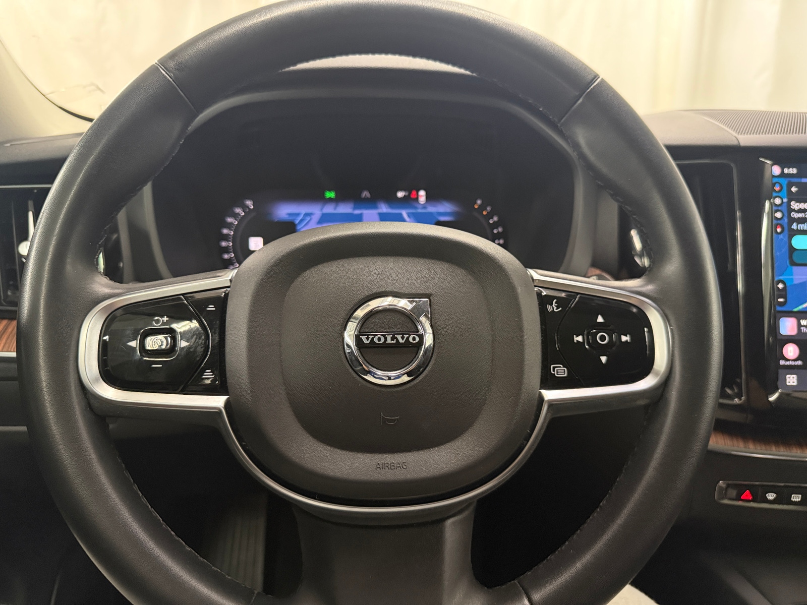 Thumbnail: 2024 Volvo XC60 - 4