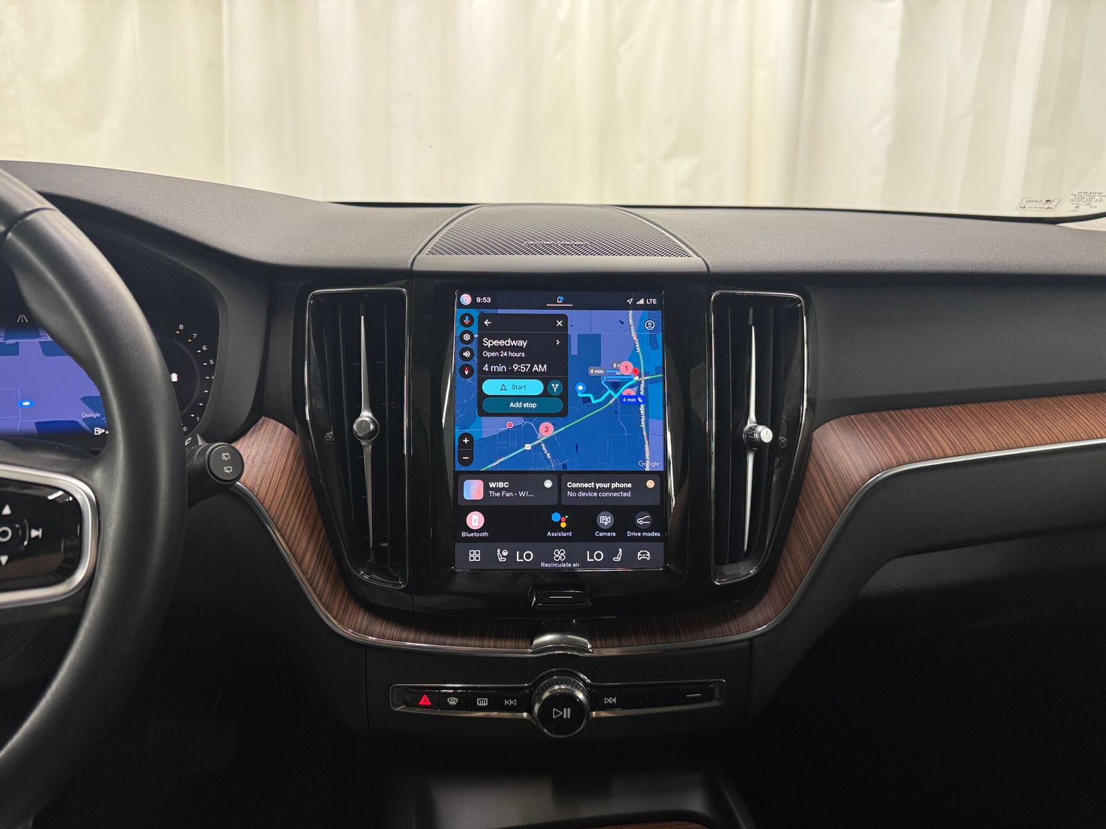 Thumbnail: 2024 Volvo XC60 - 3