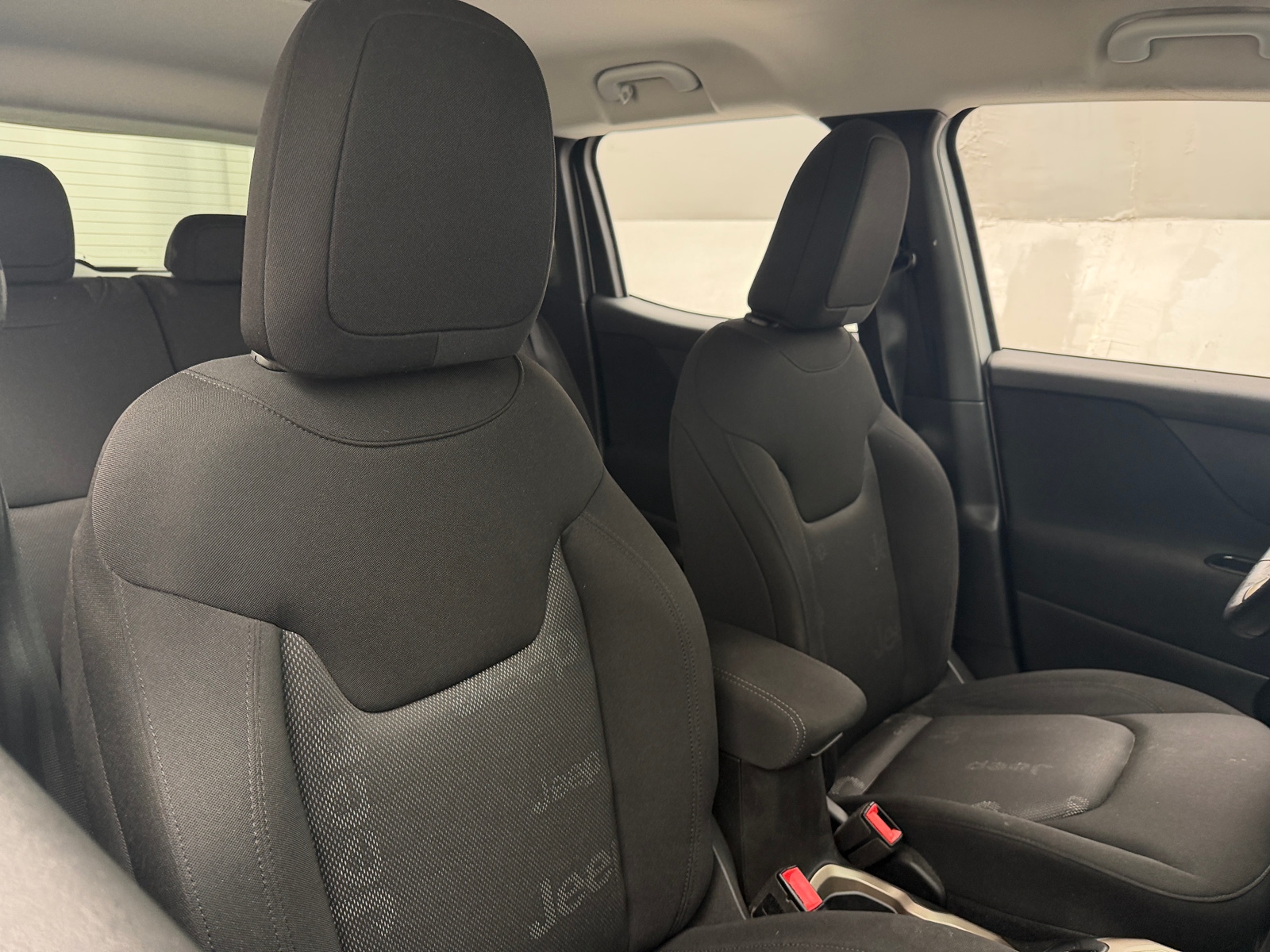 Thumbnail: 2017 Jeep Renegade - 2