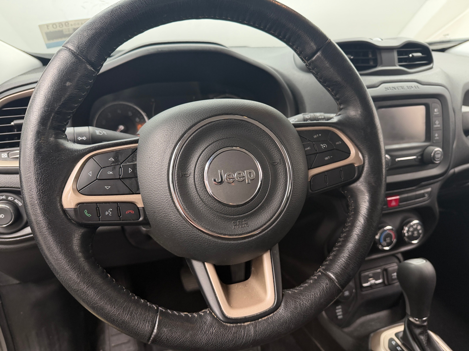 Thumbnail: 2017 Jeep Renegade - 5