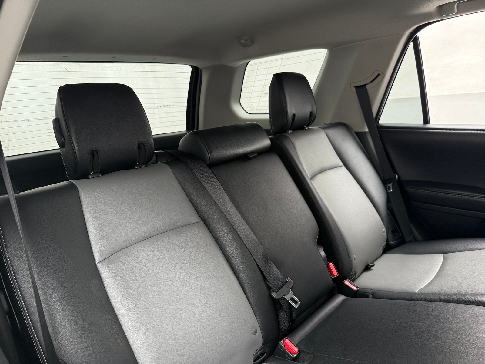 Thumbnail: 2016 Toyota 4Runner - 6