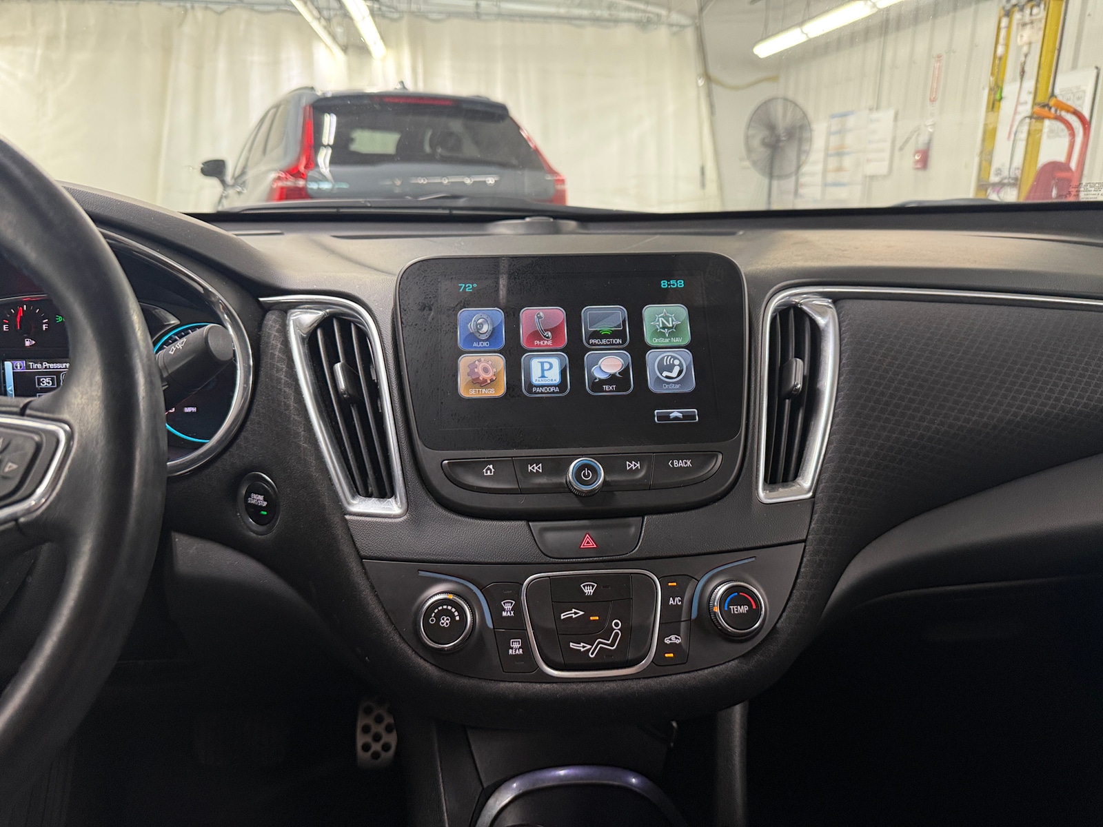 Thumbnail: 2016 Chevrolet Malibu - 4