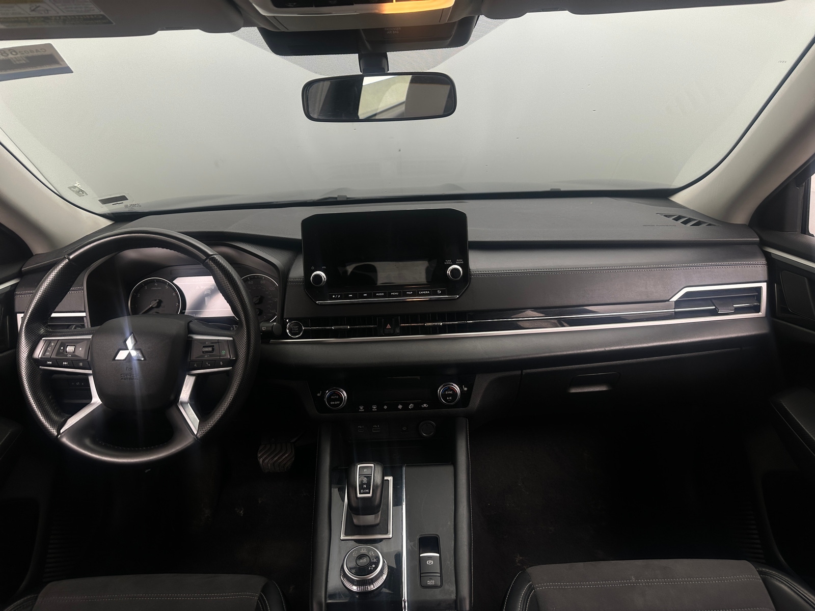 Thumbnail: 2024 Mitsubishi Outlander - 2