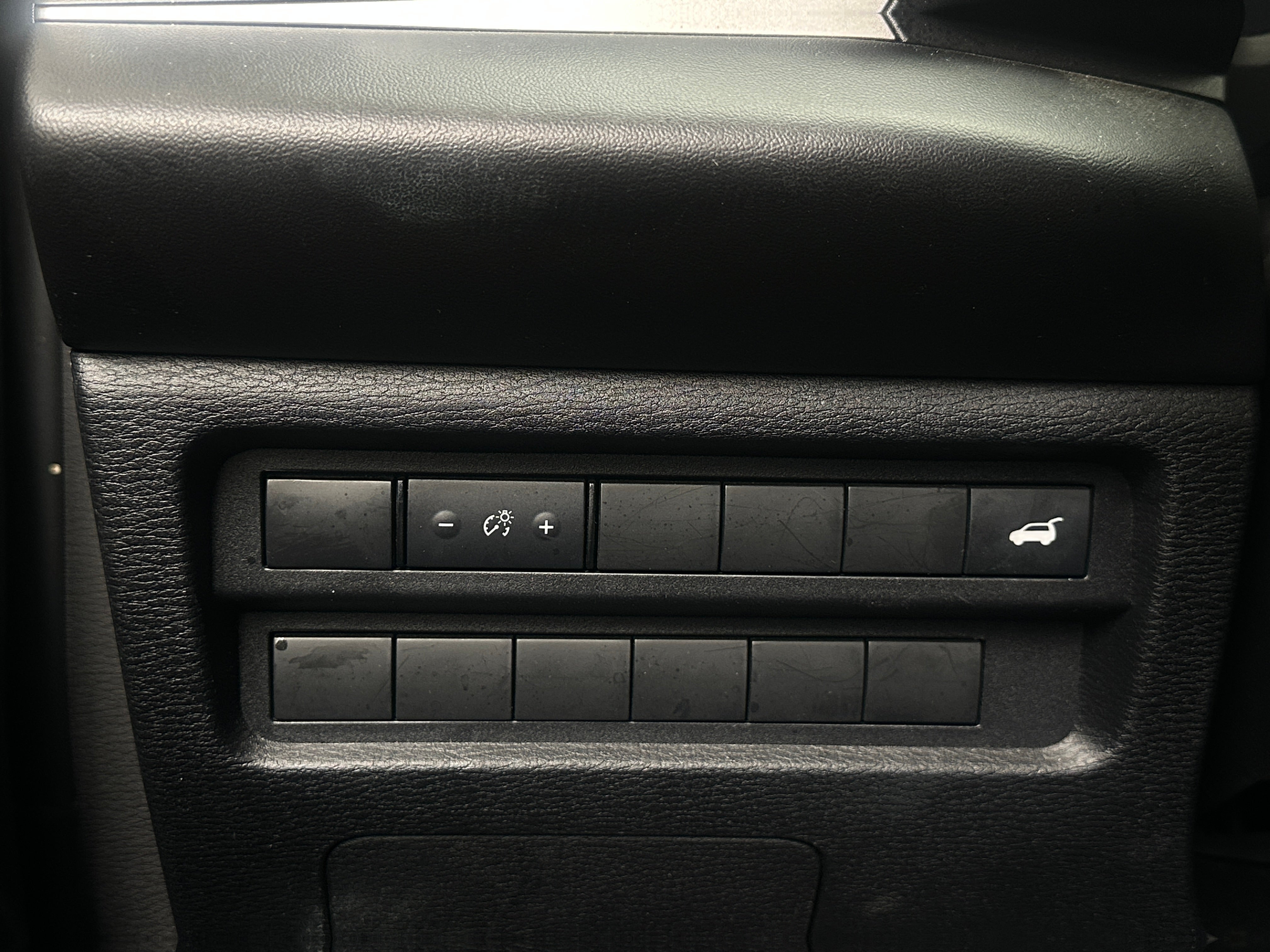 2024 Mitsubishi Outlander SE - Photo 11