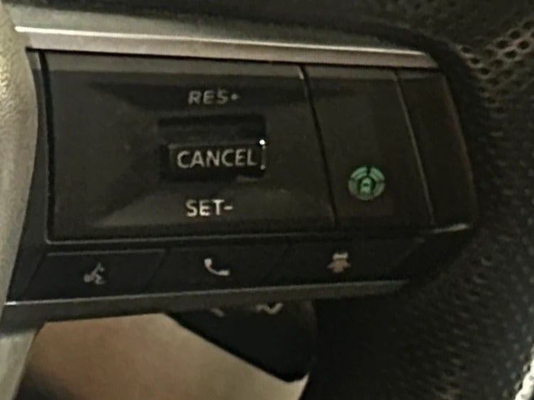 2024 Mitsubishi Outlander SE - Photo 19