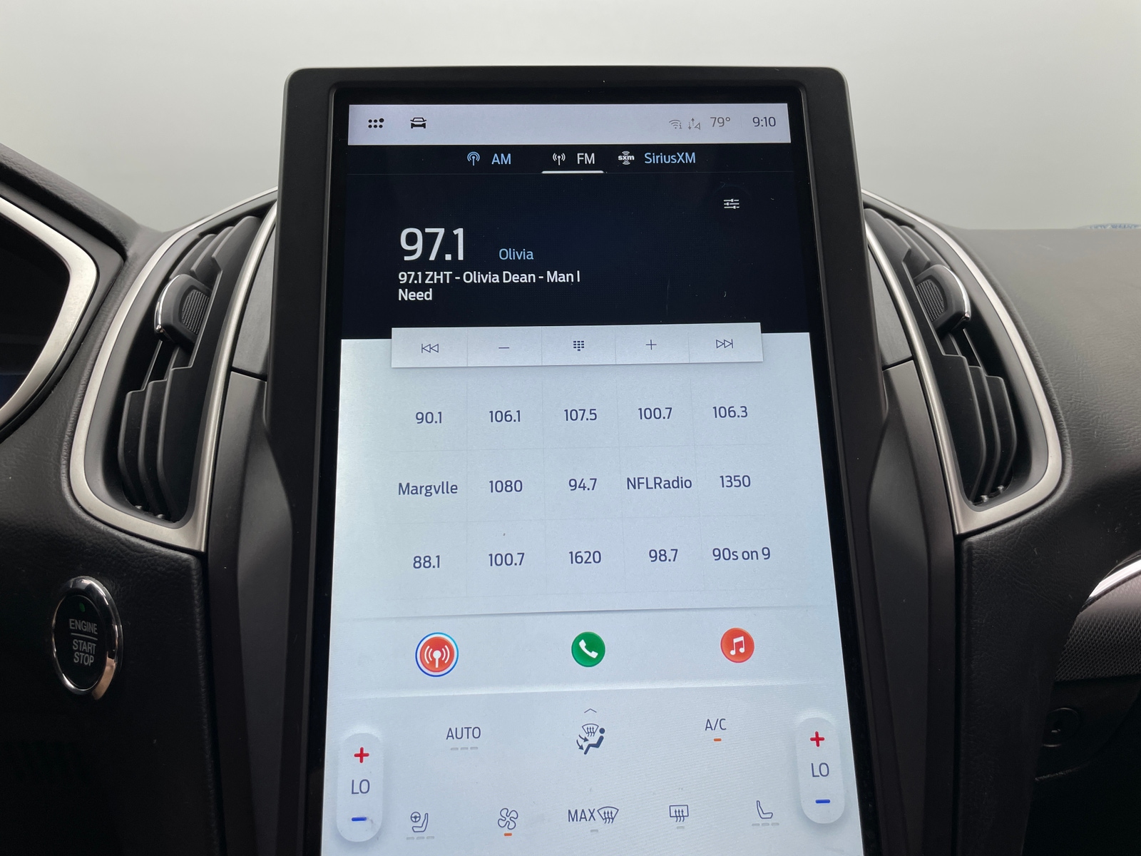 Thumbnail: 2021 Ford Edge - 3