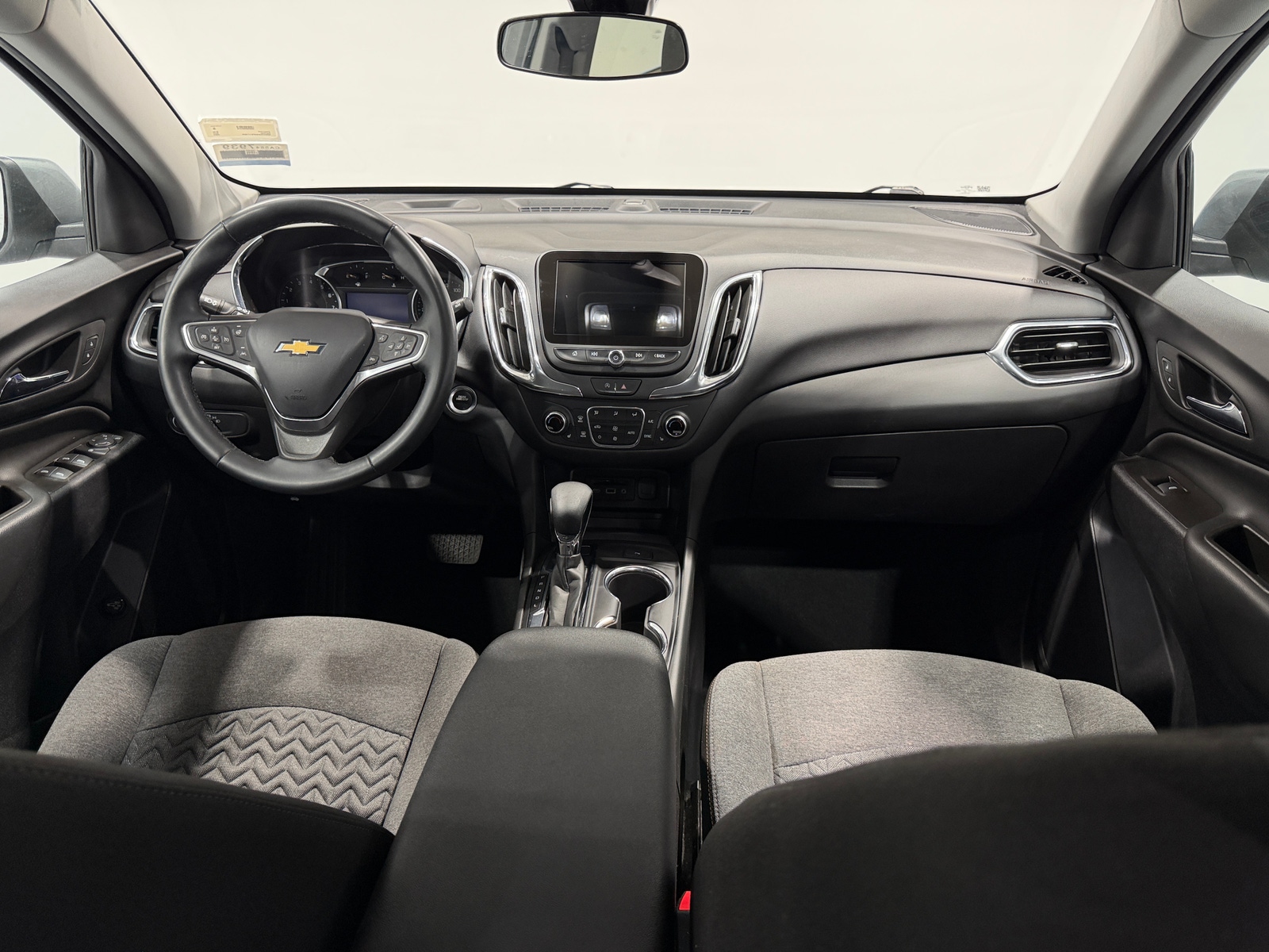 Thumbnail: 2023 Chevrolet Equinox - 3