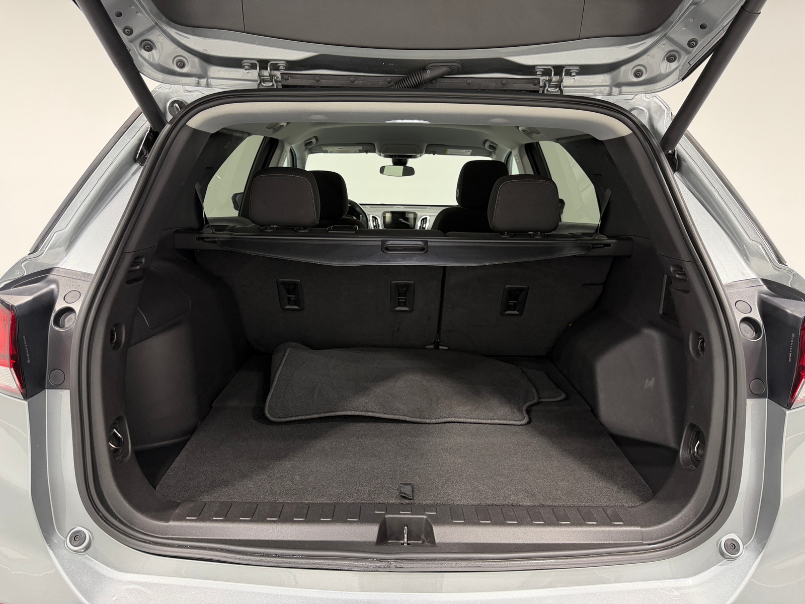 Thumbnail: 2023 Chevrolet Equinox - 7