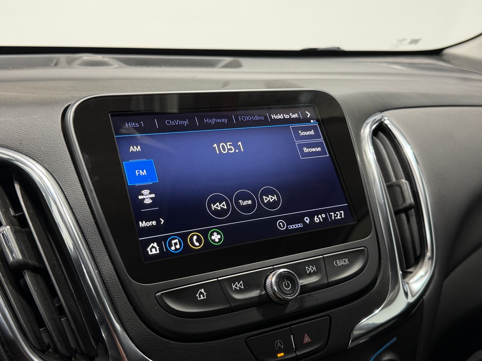 Thumbnail: 2023 Chevrolet Equinox - 4
