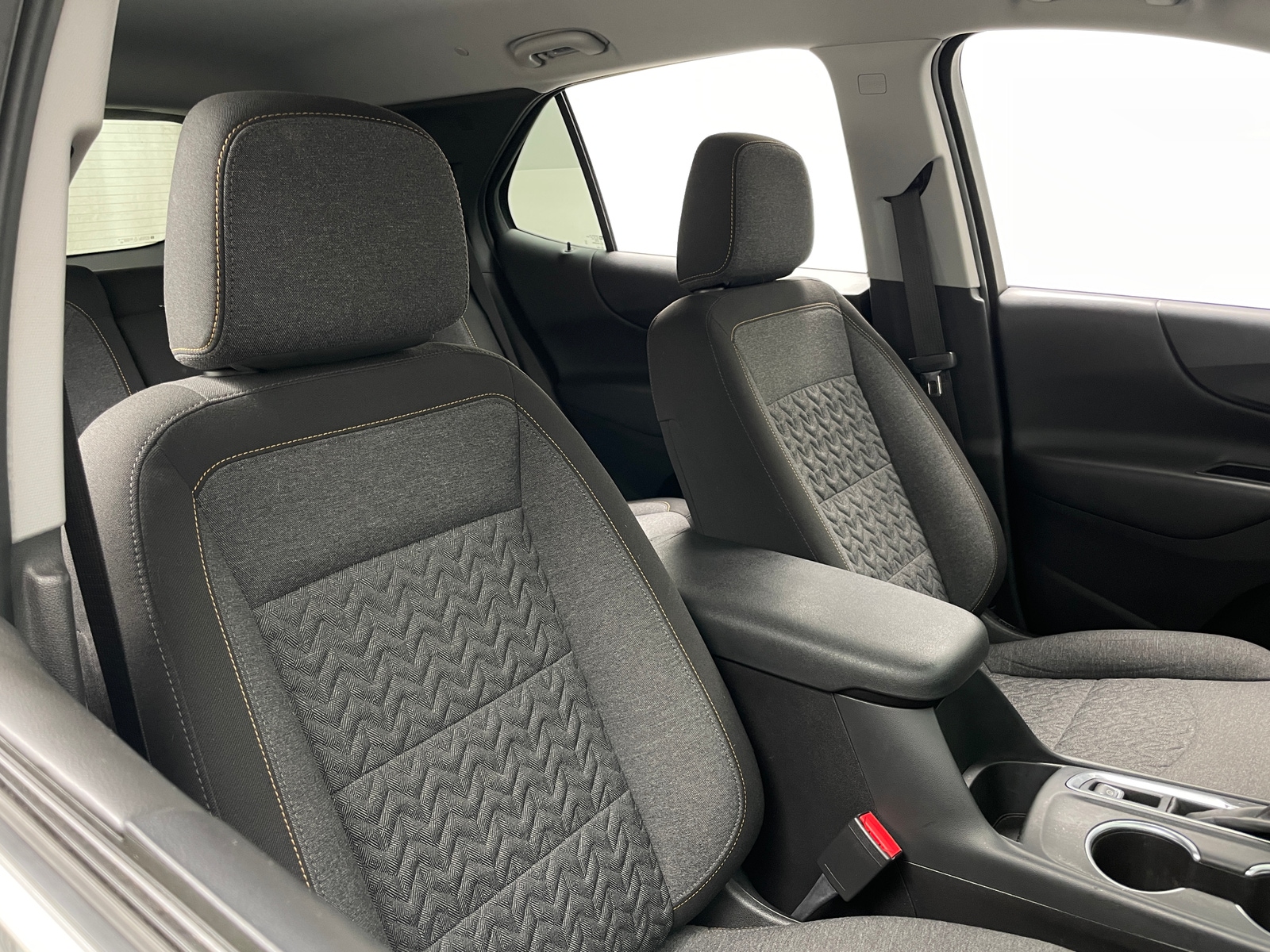 Thumbnail: 2022 Chevrolet Equinox - 2
