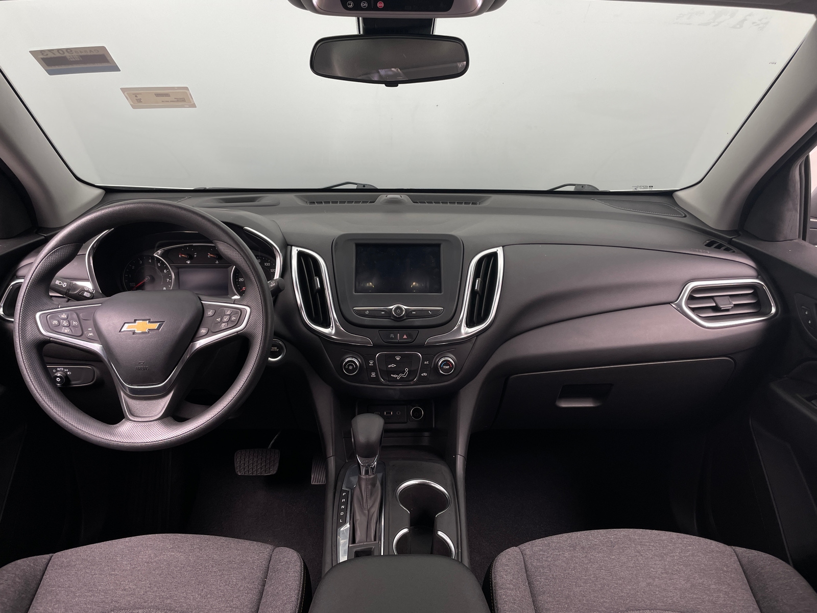Thumbnail: 2022 Chevrolet Equinox - 3