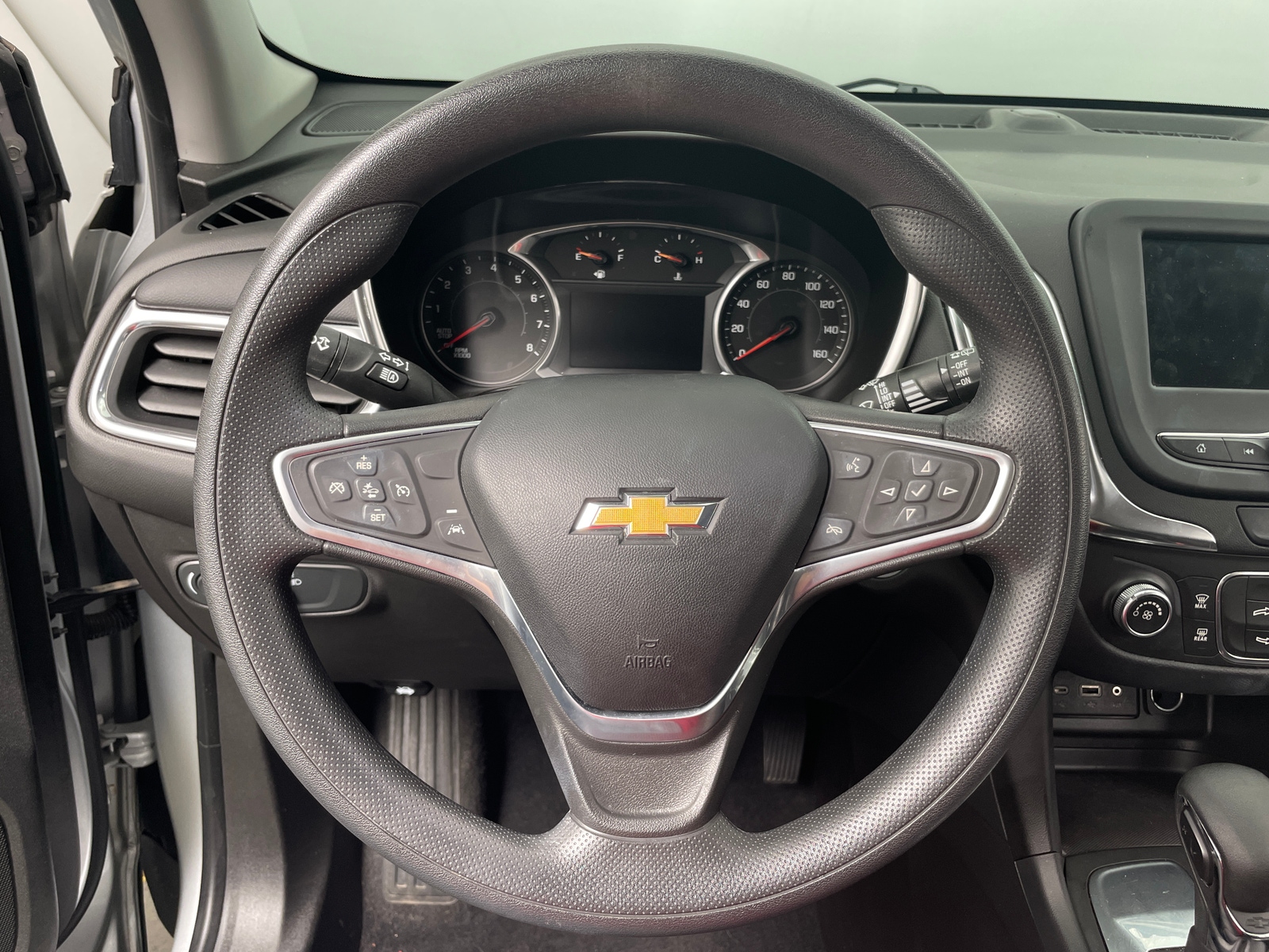 Thumbnail: 2022 Chevrolet Equinox - 5