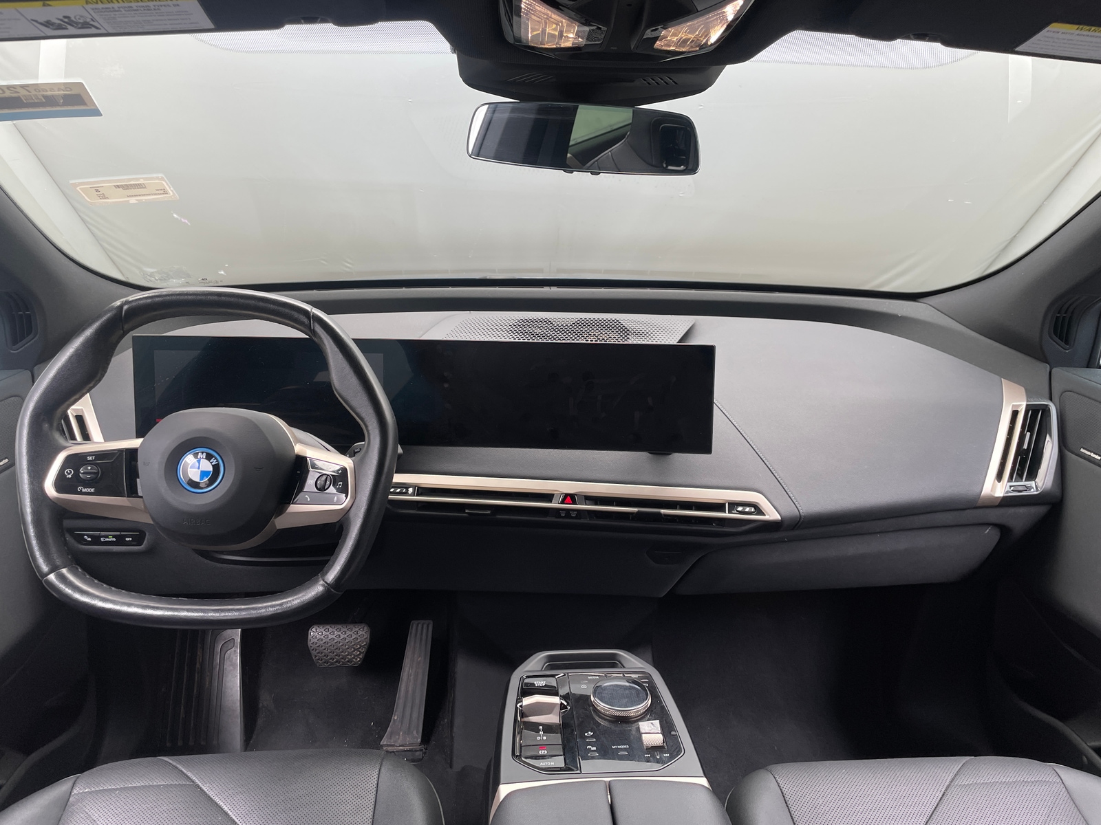 Thumbnail: 2024 BMW iX - 2
