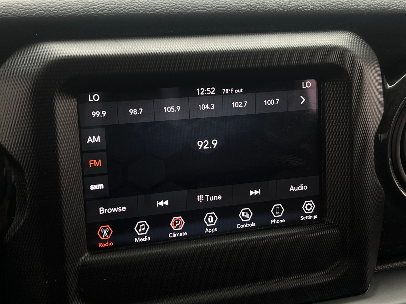 Thumbnail: 2022 Jeep Gladiator - 4