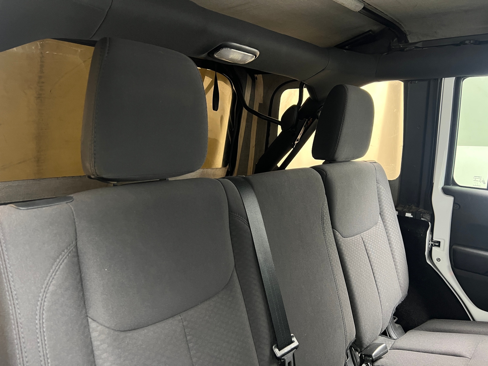 Thumbnail: 2015 Jeep Wrangler - 6