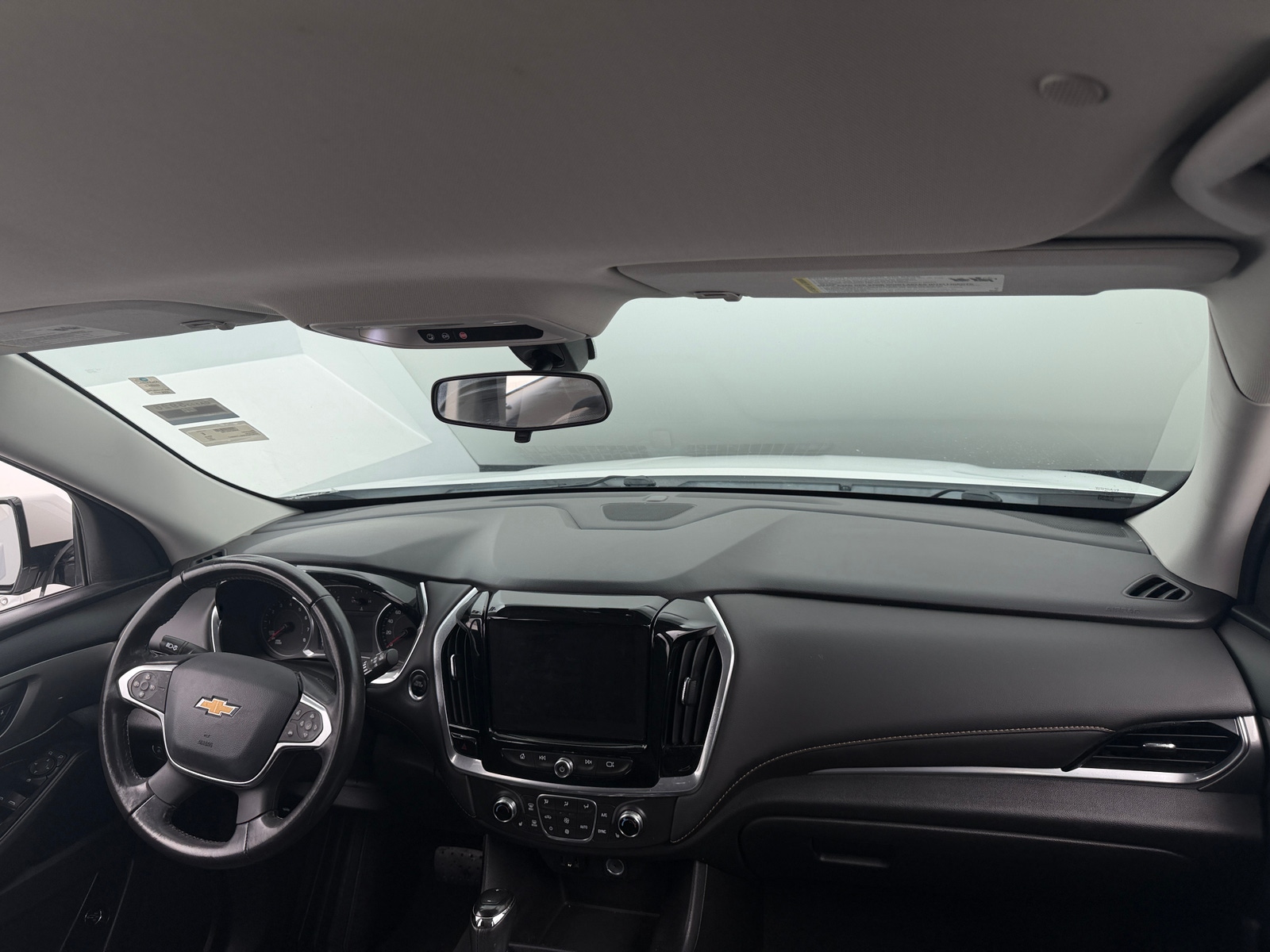 Thumbnail: 2020 Chevrolet Traverse - 3