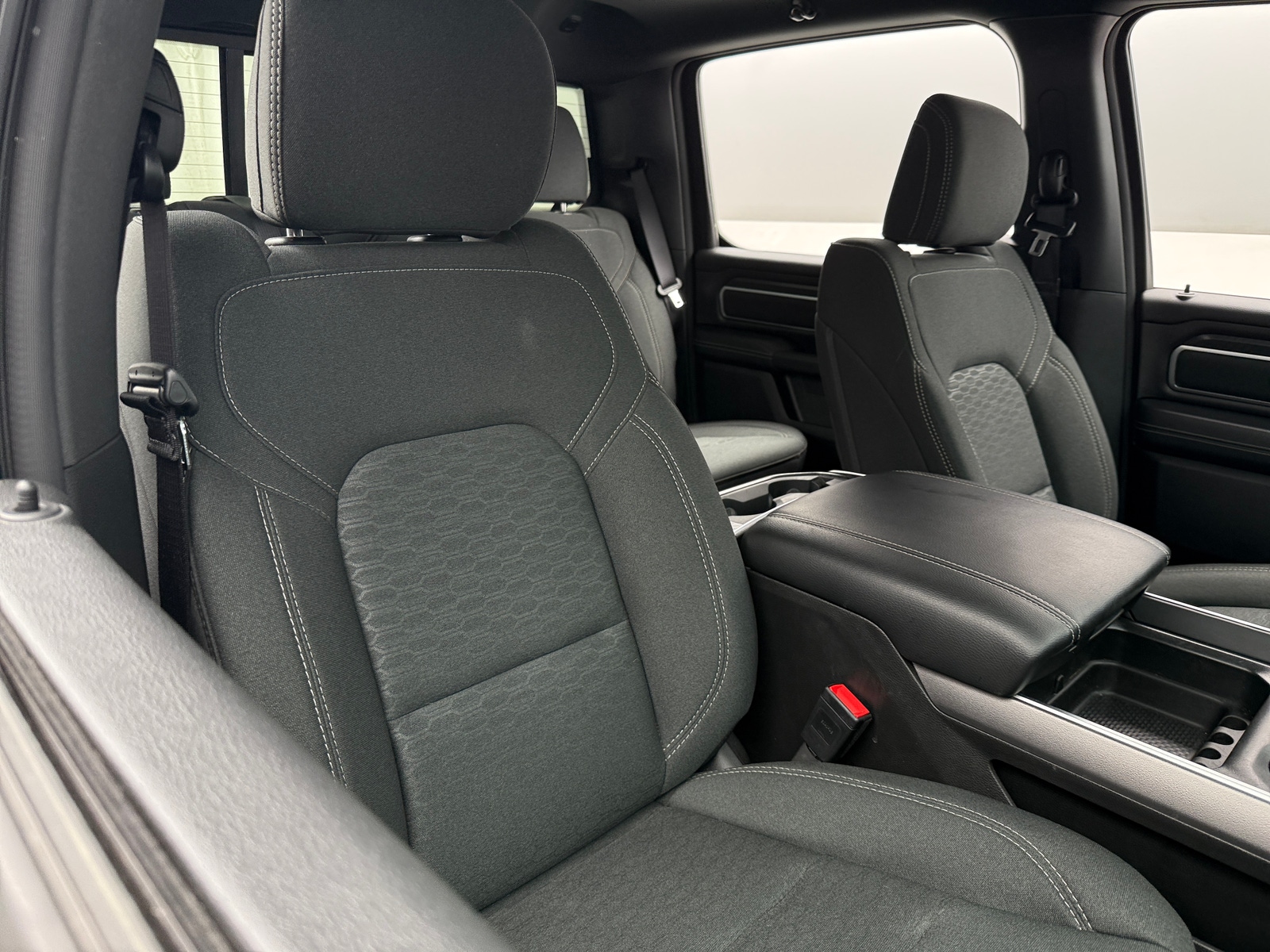 Thumbnail: 2025 RAM 1500 - 2