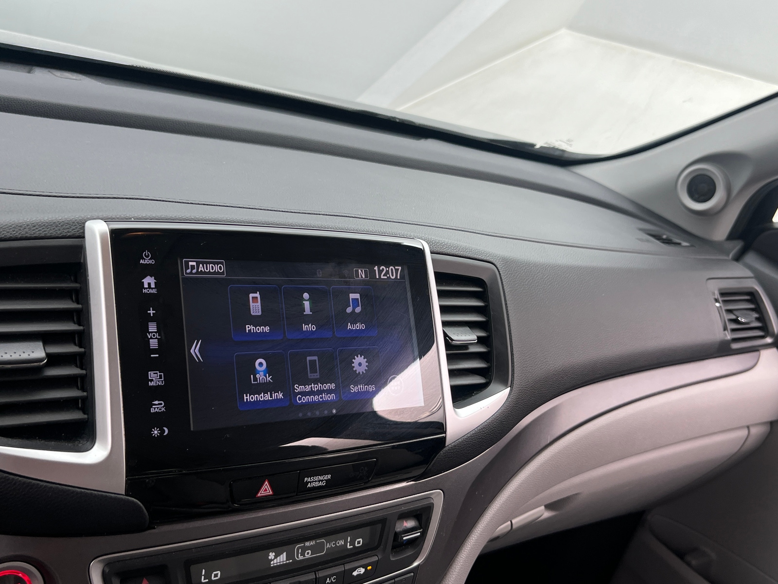 Thumbnail: 2018 Honda Pilot - 4