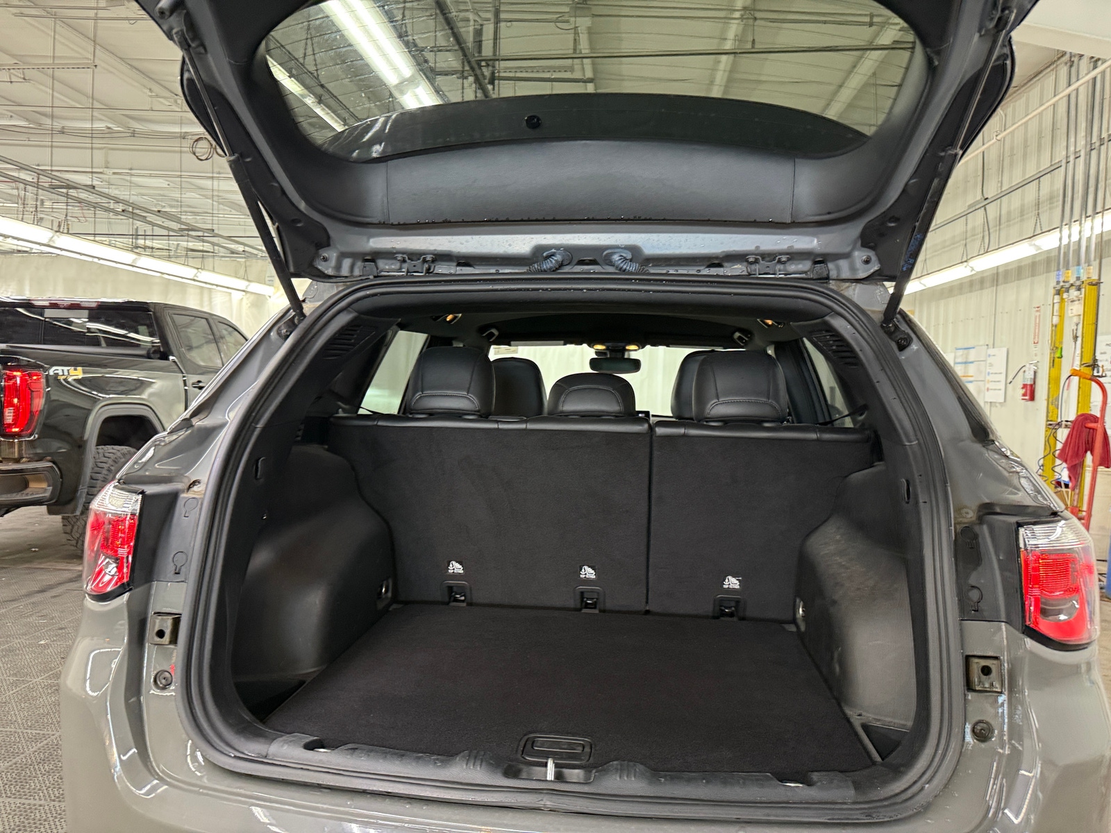 Thumbnail: 2023 Jeep Compass - 6