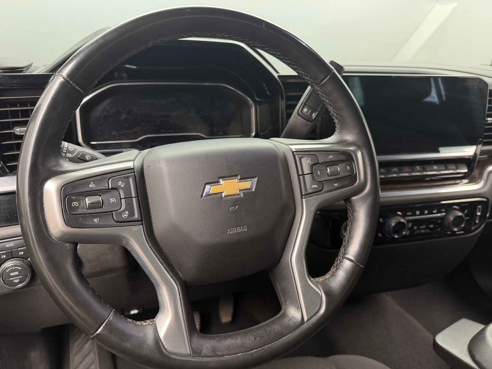 Thumbnail: 2024 Chevrolet Silverado 1500 - 5