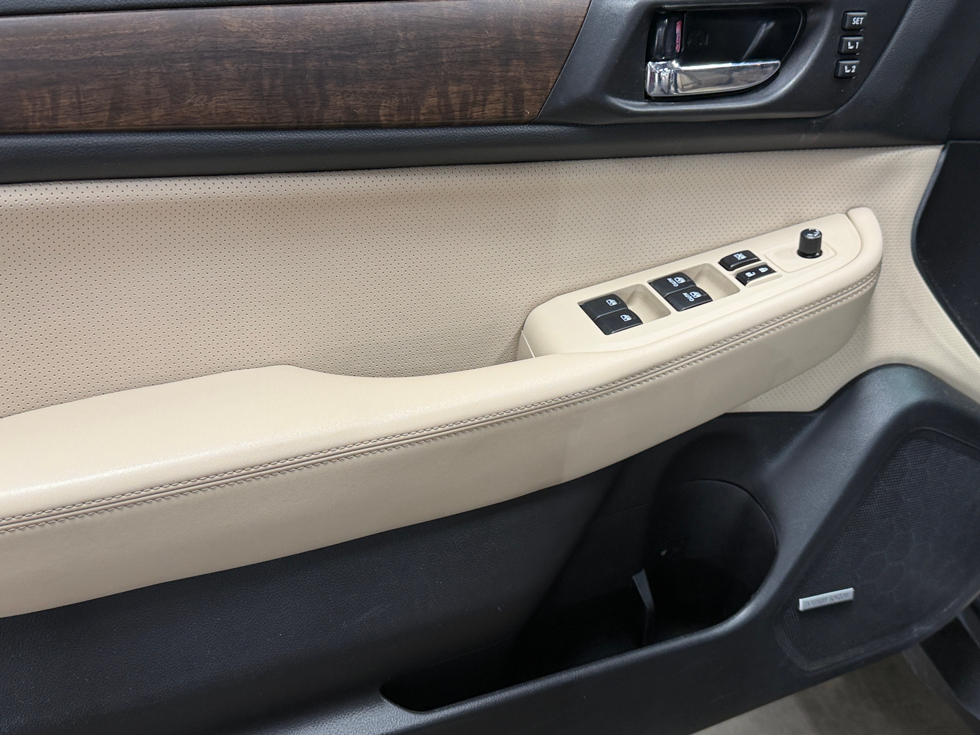 2016 Subaru Outback Limited - Photo 10