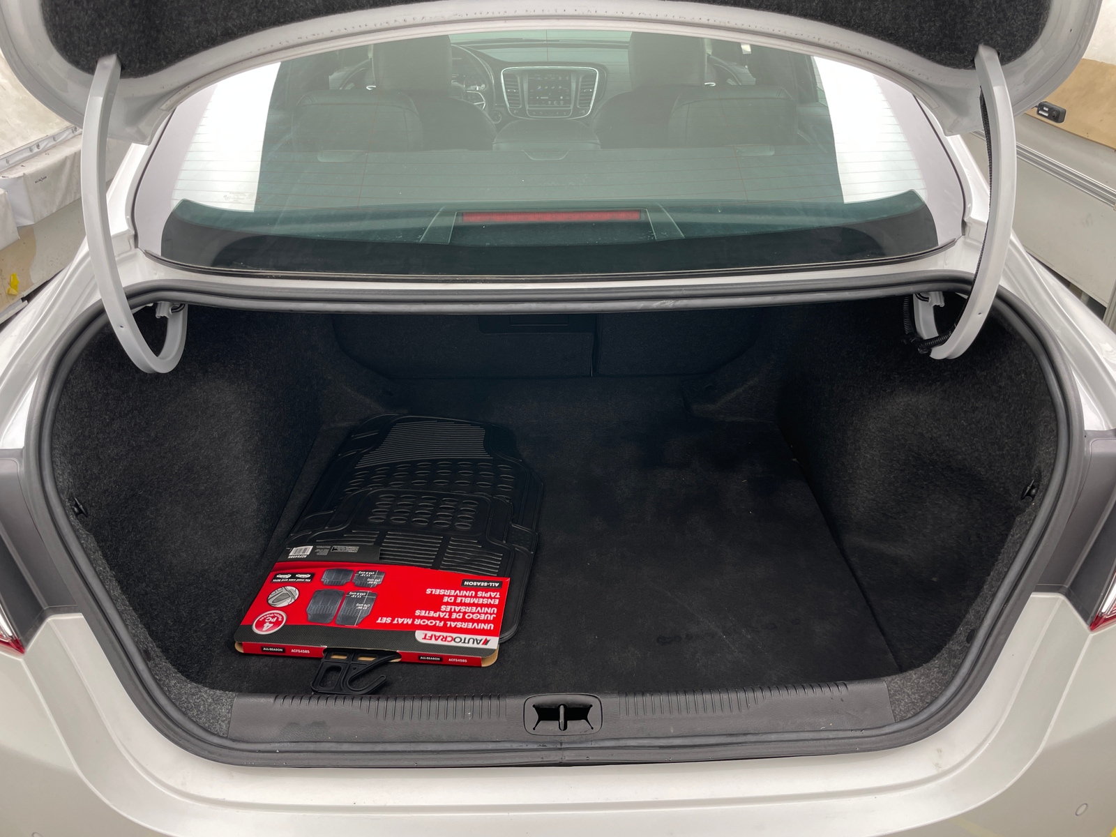 Thumbnail: 2015 Chrysler 200 - 6