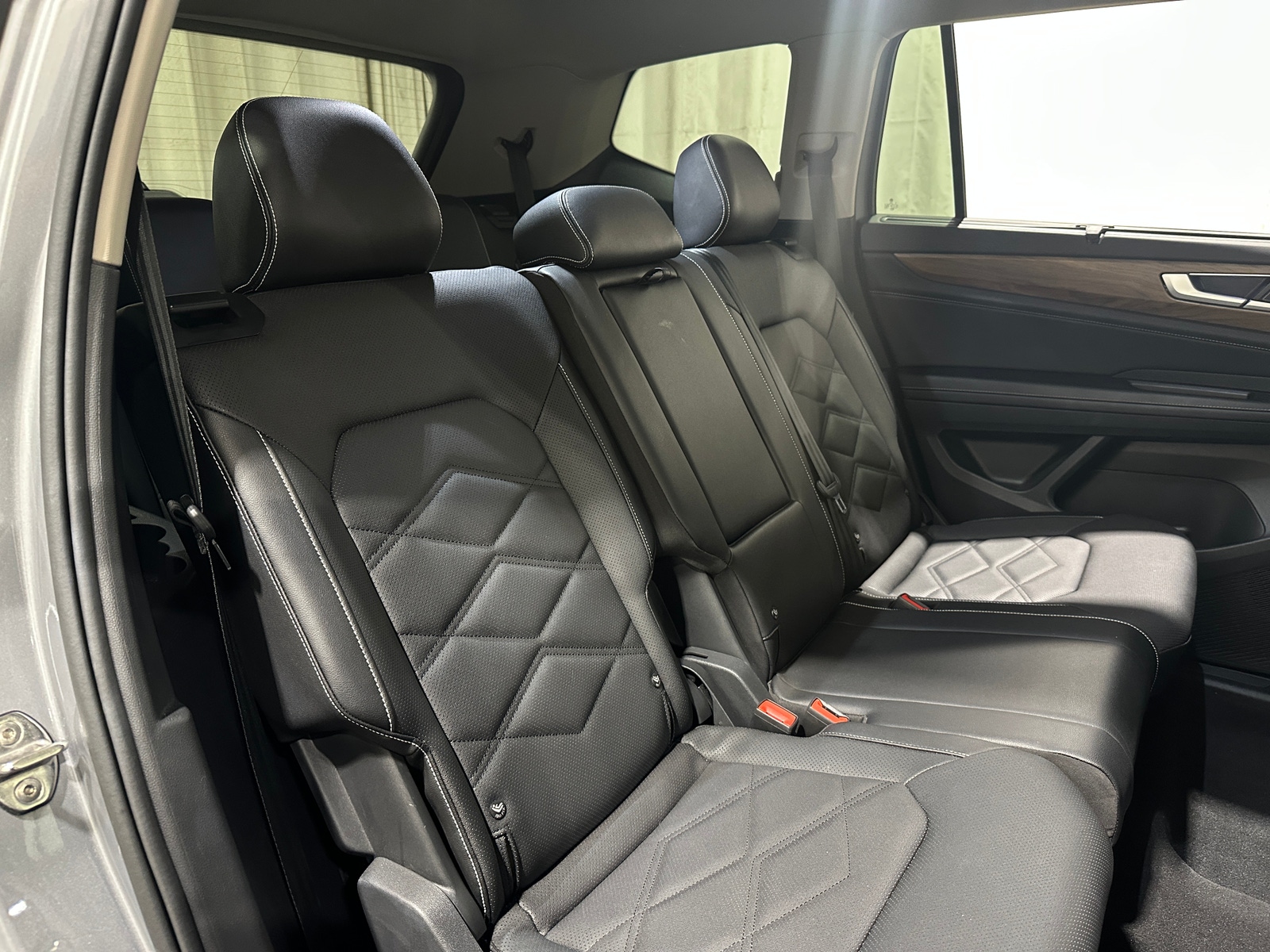 Thumbnail: 2026 Volkswagen Atlas - 5