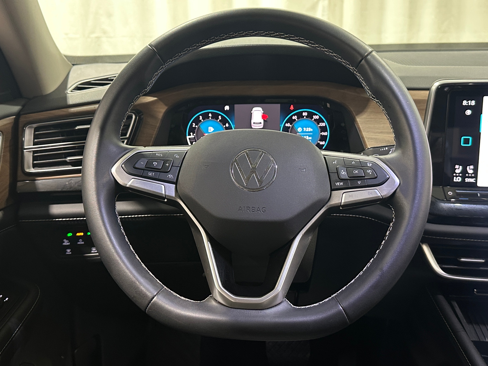 Thumbnail: 2026 Volkswagen Atlas - 4