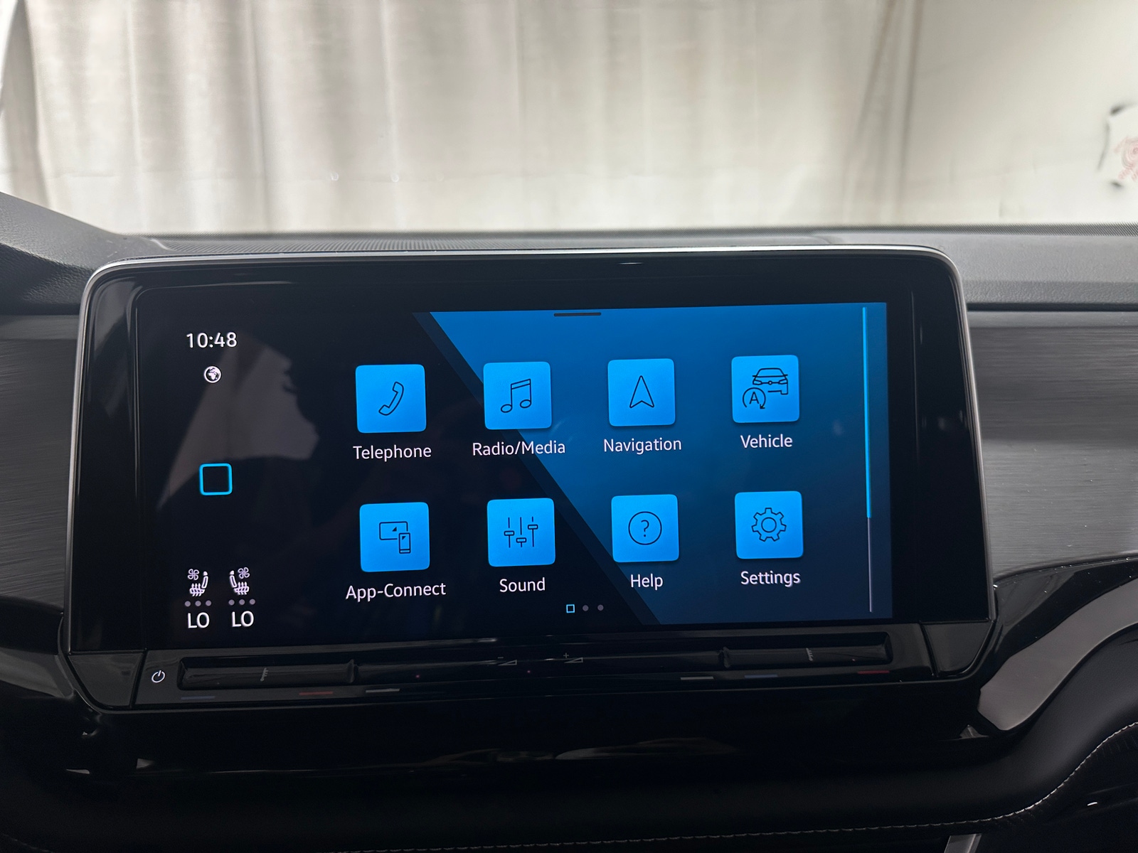 Thumbnail: 2026 Volkswagen Atlas - 3