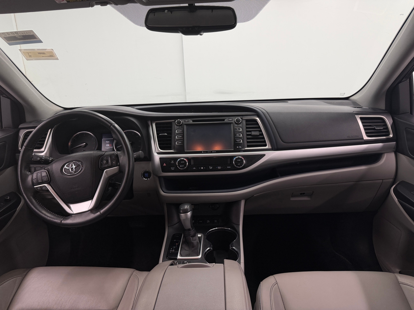 Thumbnail: 2016 Toyota Highlander - 2