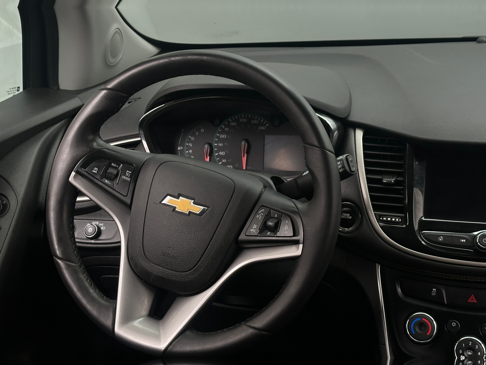 Thumbnail: 2020 Chevrolet Trax - 4