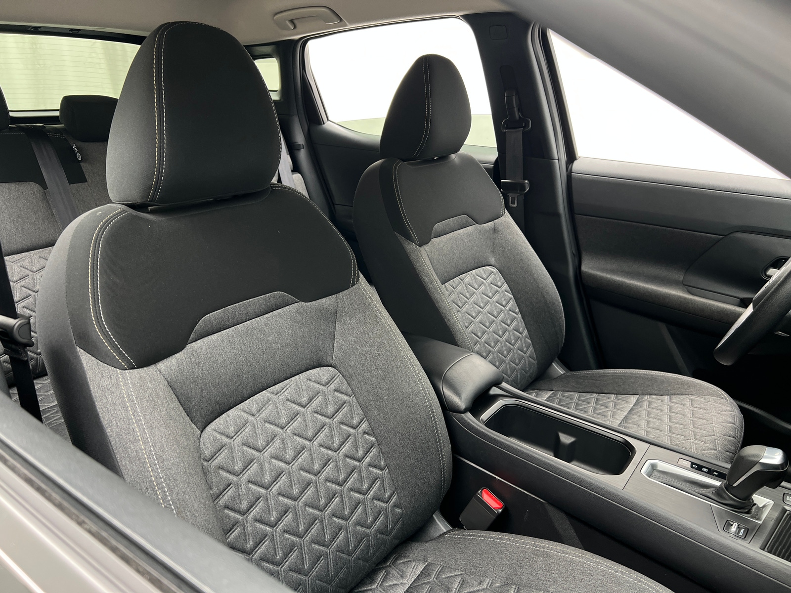 Thumbnail: 2026 Nissan Kicks - 2