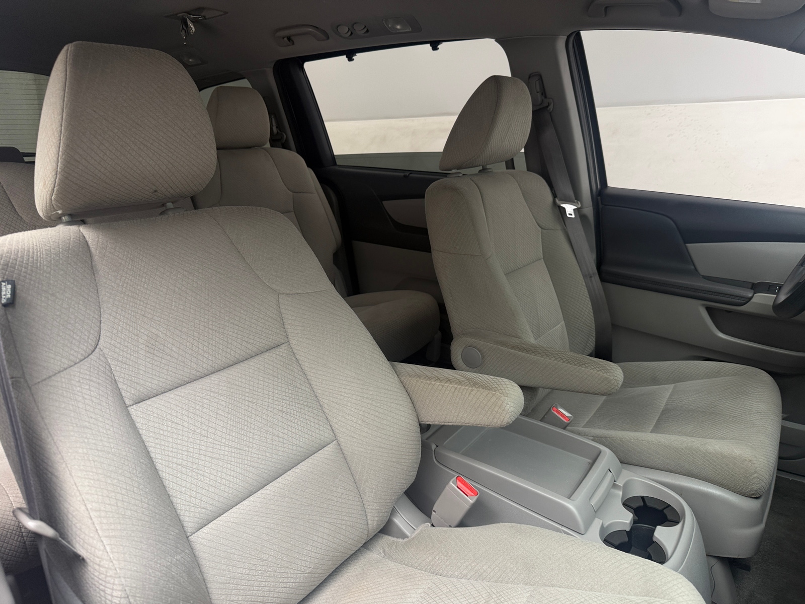Thumbnail: 2017 Honda Odyssey - 2