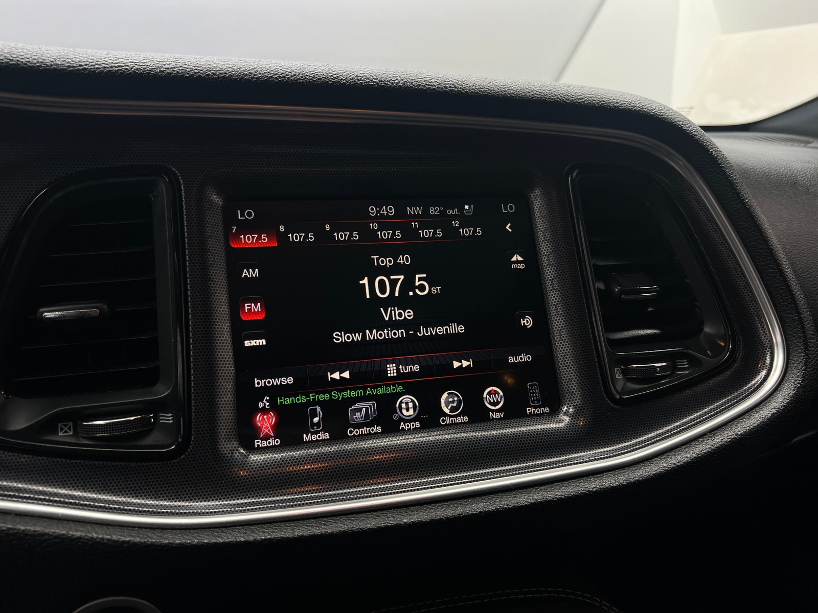 Thumbnail: 2016 Dodge Challenger - 2