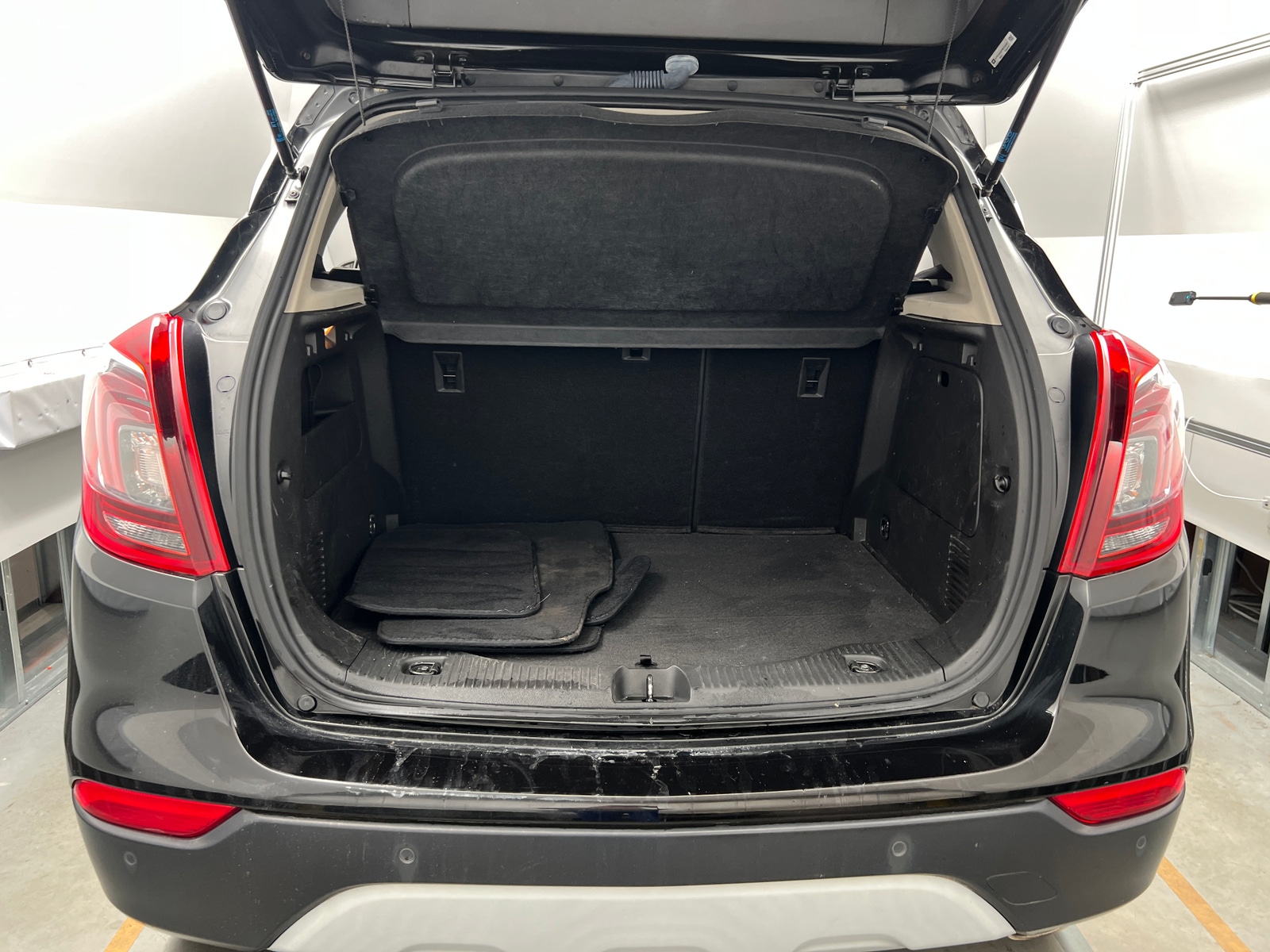 Thumbnail: 2017 Buick Encore - 6