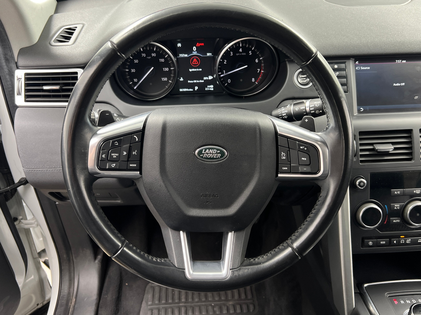 Thumbnail: 2018 Land Rover Discovery Sport - 4