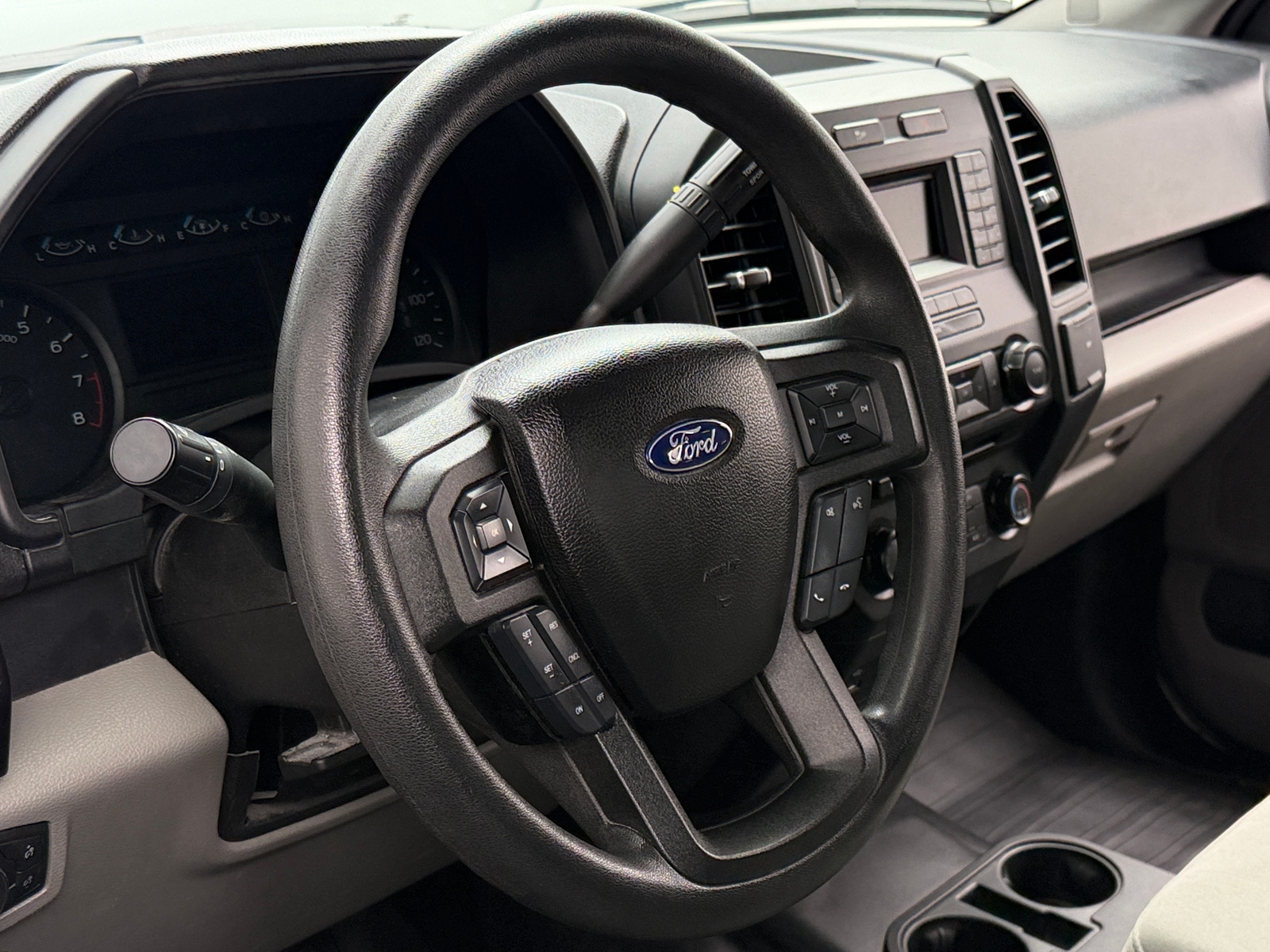 Thumbnail: 2017 Ford Econoline - 5