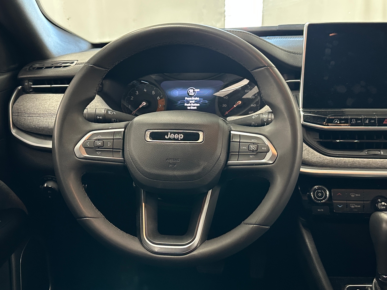 Thumbnail: 2024 Jeep Compass - 5