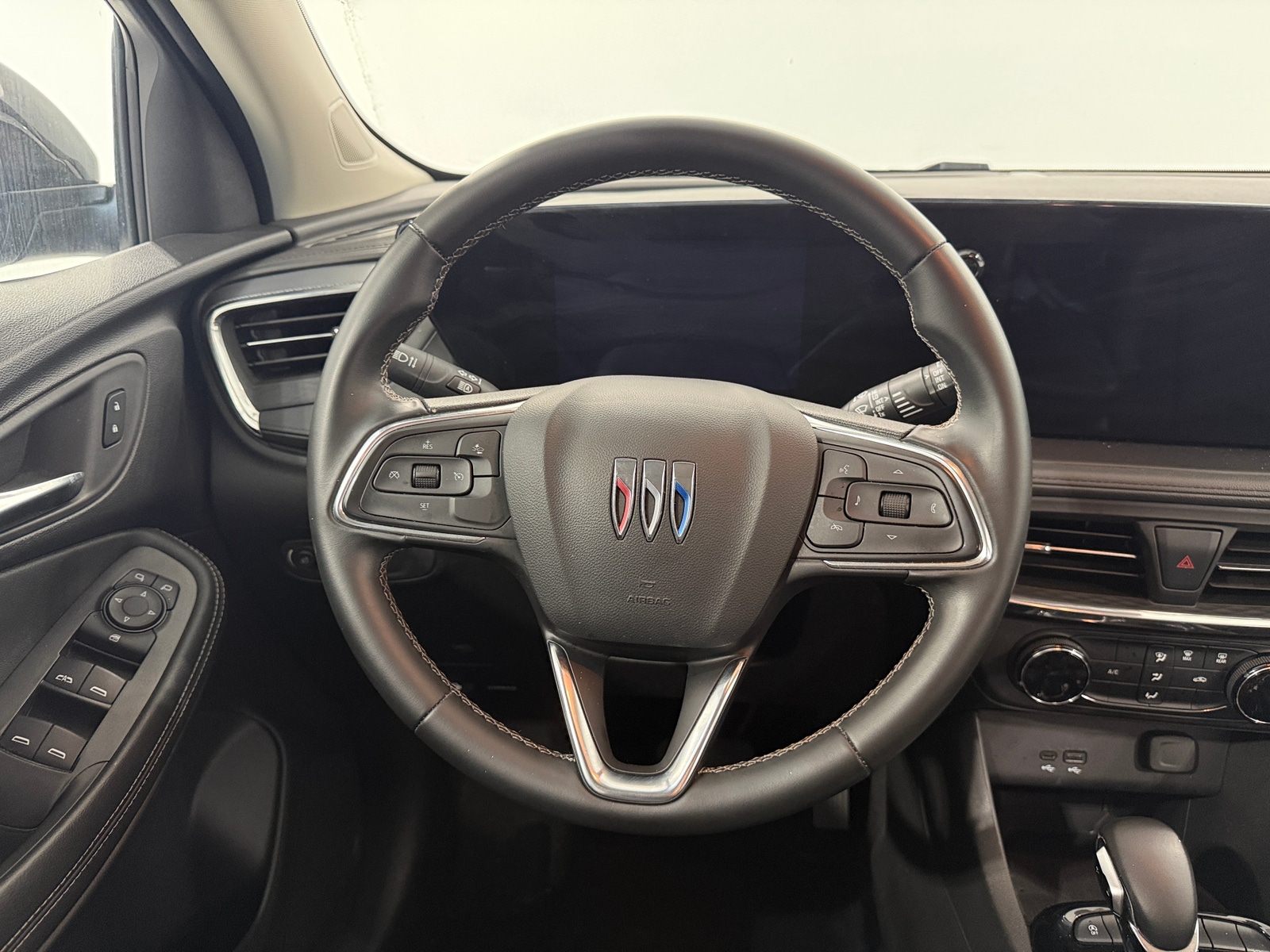 Thumbnail: 2025 Buick Encore GX - 4