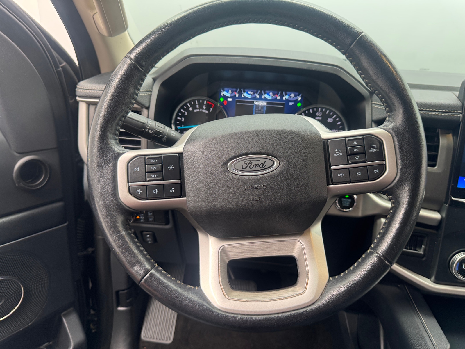 Thumbnail: 2022 Ford Expedition MAX - 4