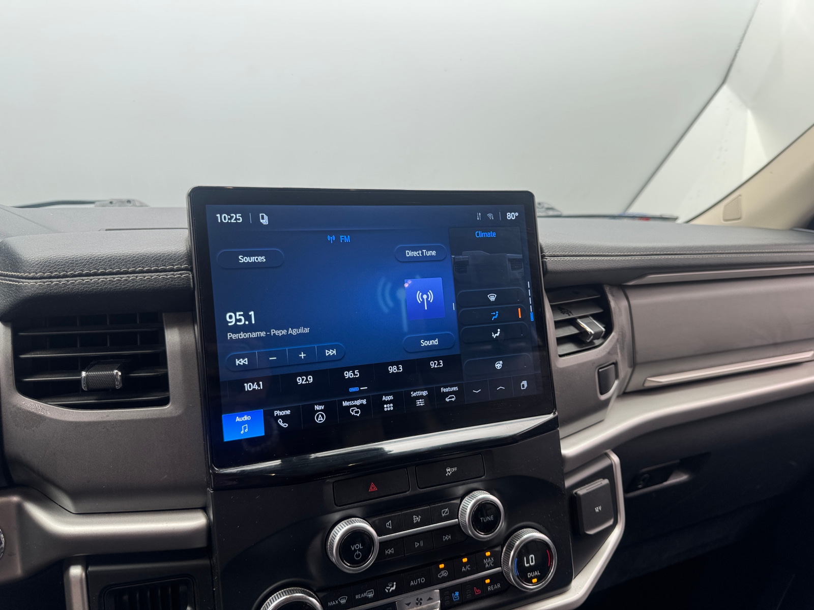 Thumbnail: 2022 Ford Expedition MAX - 3